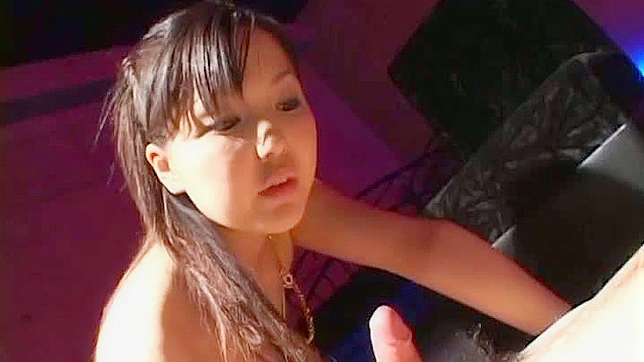 Sweet Petite Asian Amateur Loves Self-Pleasure Playtime