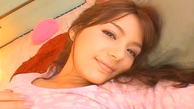 Teen 18+'s Perfect Ass Rides Him Straight to Orgasm Bliss