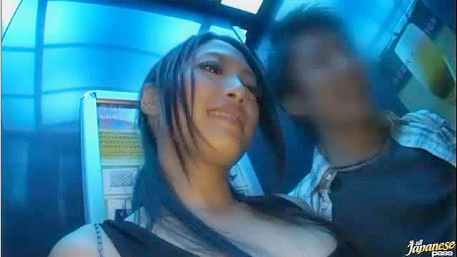 Seductive Japanese Model Teases with Hot Erotic Show