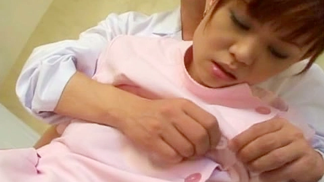 Seductive Mina Nakata Fills Her Pussy With Giant Dildo Vibes