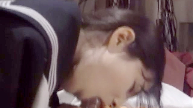 Hot Brunette Asian Pussy Licked to Orgasm in Bed