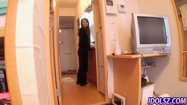 Jessica Kizaki Takes Her Lover Hard In The Library For Pleasure