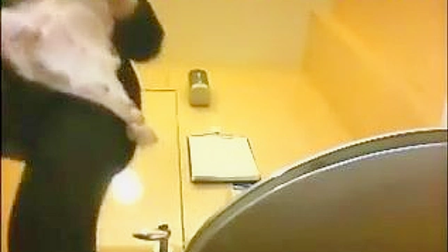 Sexy Babe With Big Ass Indulges Indoors For Pleasure