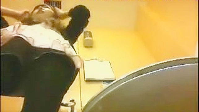 Sexy Babe With Big Ass Indulges Indoors For Pleasure