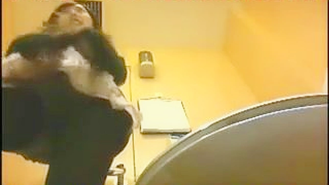 Sexy Babe With Big Ass Indulges Indoors For Pleasure