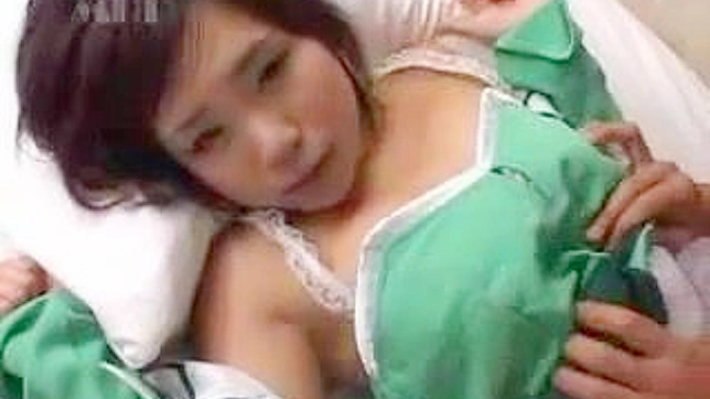 Sexy Straight Lady with Curvy Butt Sucking Thick Cock Hotly