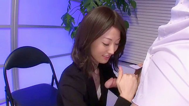 Mayumi Yamauchi's Japanese Teen 18+ Pussy Masturbation Showdown