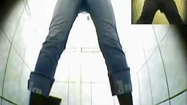 Sizzling Nasty Babe Enjoys Steamy Toilet Sex Action