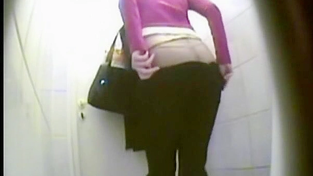 Lustful Girl 18+ in Jeans Tempts You In The Toilet For Fun