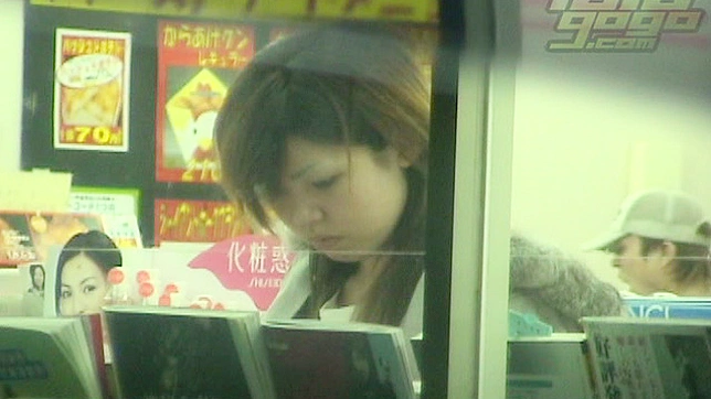 Sizzling Japanese Girl 18+ Upskirts Showing Panties Tease
