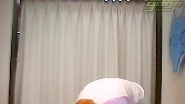 Seductive Japanese Lady Shows Off Her Perfect Ass Skillfully