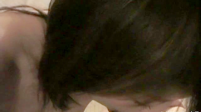 Amateur Japanese Beauty Deepthroats Big Dick Passionately