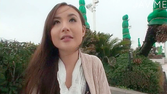 Sultry Secretary Yearning For Steamy Office Sex