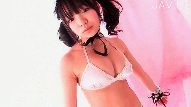 Cute Dark-Haired Japanese Gives Mind-Bending Blowjob