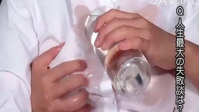 Curvy Oiled Babe Shows Her Perfect Tits Sensually