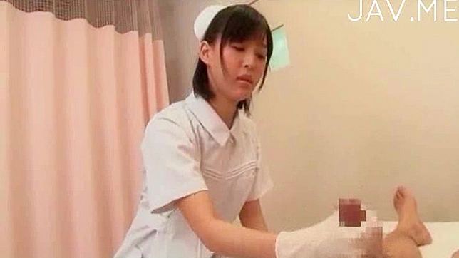 Hot Japanese Boxer Babe Gets Lusty Fingering Orgasm