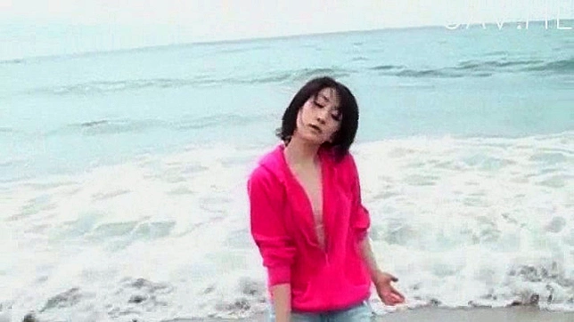 Sizzling Japanese Teen 18+ Teases Solo In Bikini On Beachwalk