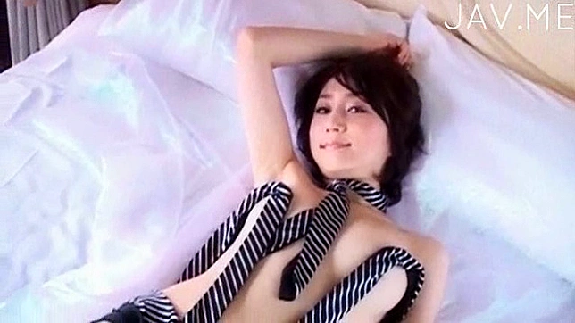 Sensual Beauty Hitomi Oohashi Moans While Getting Banged Hard