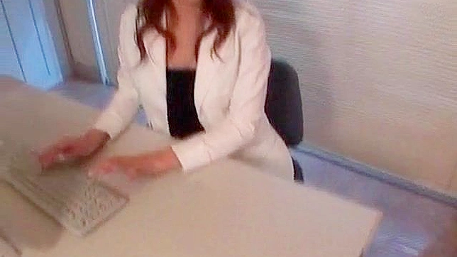 Cute Beauty Gets Her Mouth Stuffed by a Massive Cock