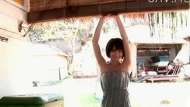 Curvy Mistress Moans Erotically Playing with Buzzing Toy Delight