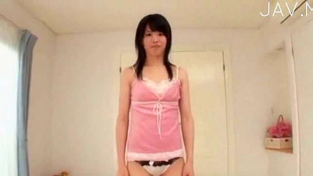 Sultry Japanese Chick Delivers Wild Blowbang Bliss