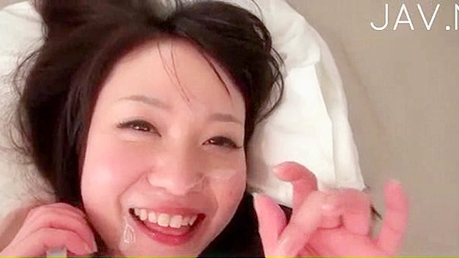 Hot Beauty Queen Eagerly Spreading Her Cunt For Hard Drilling