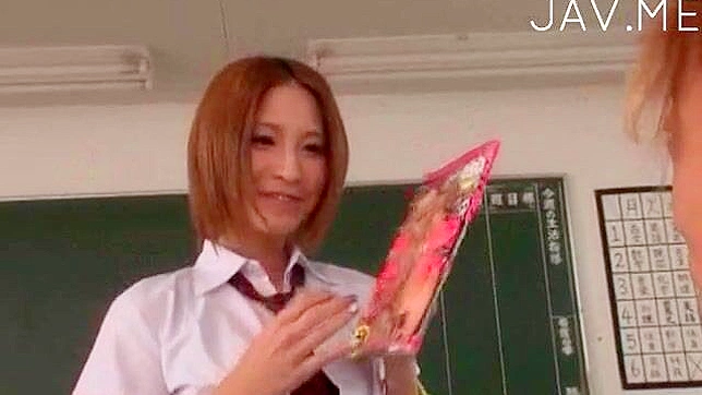 Cute Japanese Student Upskirt Reveals Her Steamy Love Tunnel