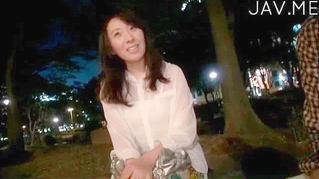 Sensual Beauty Awaits Kinky Pussy Drilling Pleasure Session