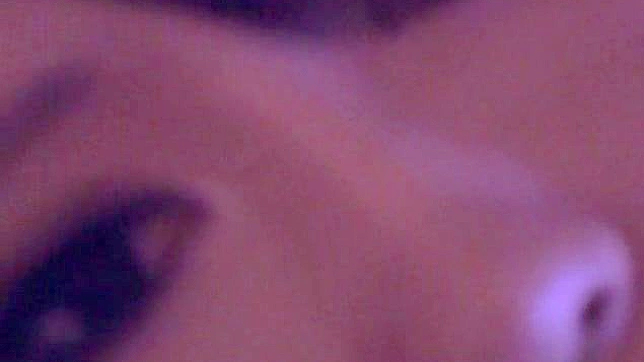 Hot Japanese Amateur Shows Off Her Sexy Figure Close-Up