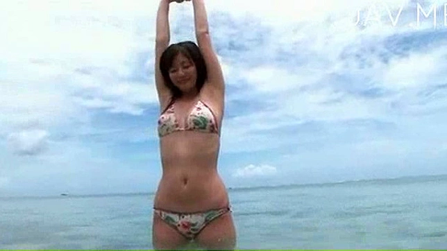 Sexy Japanese Beach Babe in Bikini Getting Wet and Wild Sexually