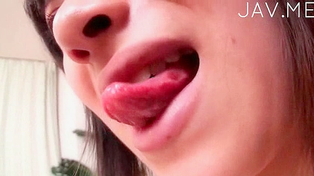 Tight Asian Es Spread Wide for Raw Cum-Filled Bang