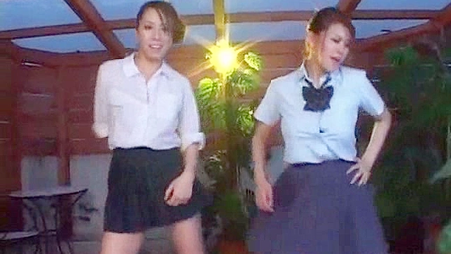 Hot Riho Yuzuki Sucks Dong & Gets Fucked by Vibrator Nasty Slit