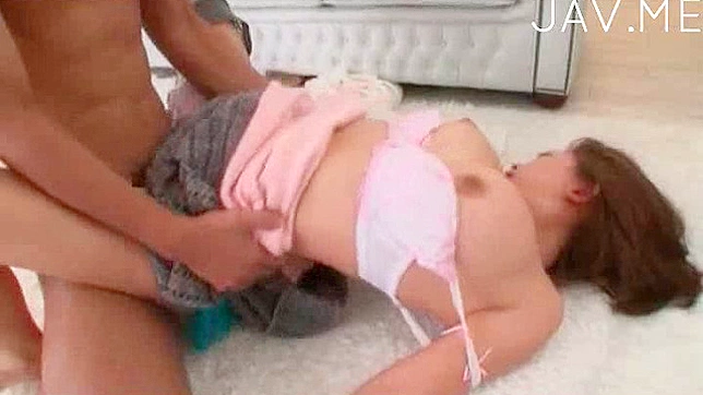 Juicy-Haired Babe Pounds Hard in Doggy & Cock Riding Orgasms