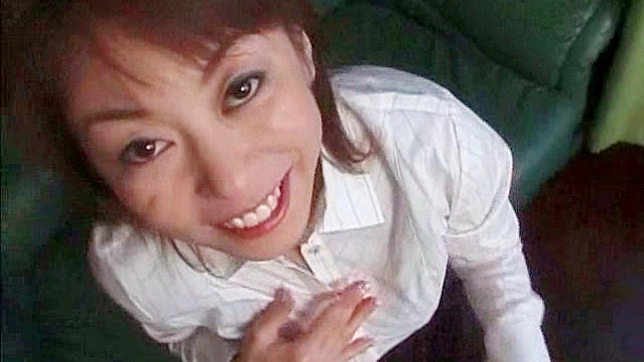 Horny Screamer Rams Wildly With Two Huge Dicks In Kinky Threesome