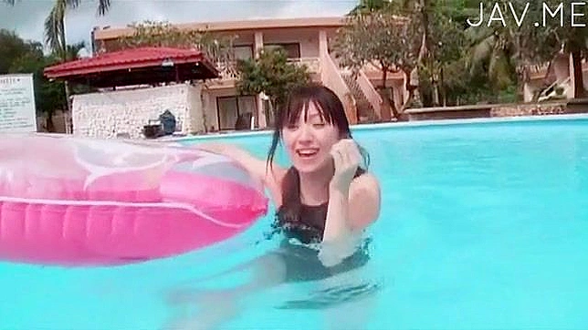 Sexy MILF Strips Off and Fucks Outdoors Under Sunlight