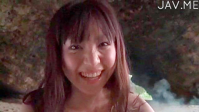 Sexy MILF Strips Off and Fucks Outdoors Under Sunlight