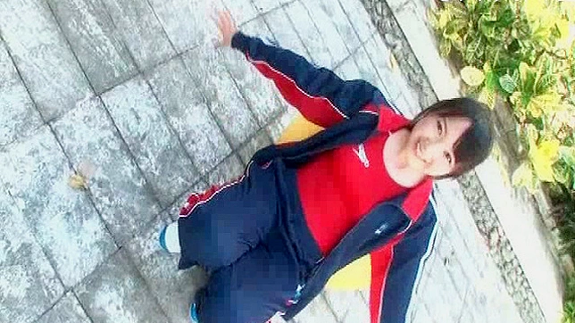 Wild Pussy Stretching Chick Gets Stretched Before Giving Head