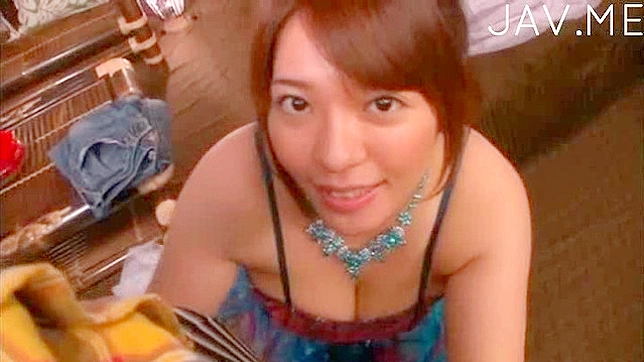 Beauty Queen Masturbates Solo Before Getting Drilled Hard