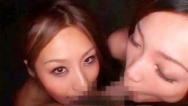 Sexy Chick Offers Couch Show, Blows Hard Cock & Gets Fucked Well