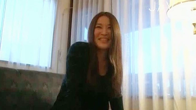 Hot Asian Beauty's Hairy Pussy Gets Nailed Hard & Wet