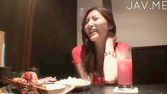 Stunning Japanese Cutie Shows Off Her Perfect Ass Teasingly Seductive