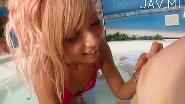 Hot Japanese Amateur Gives Blow Job, Seduces You Deeply