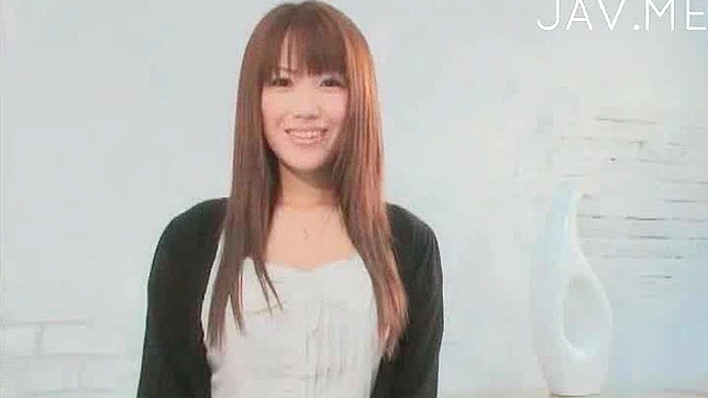 Sexy Japanese Schoolgirl 18+ Yu Aizawa Gives Handjob Perfection