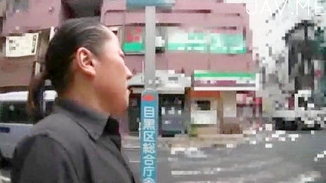 Roadside Amateur Chick Craves A Mind-Blowing Fuck Fast