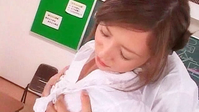 Glasses-Wearing Jap Babe Gives Stud Wild Cock Riding Pleasure