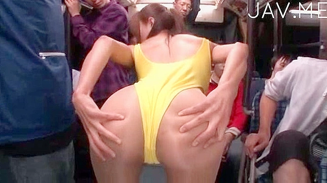 Seductive Woman Jerking Off Guy’s Penis & Loving His Cum