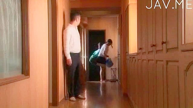 Housekeeper Seduces Him into Narrow Hole Fuck Fest