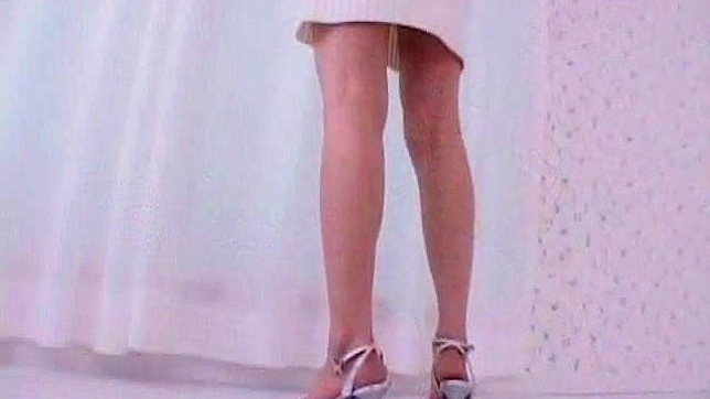 Seductive Redhead Gives Deep Blowjob with Passionate Skill