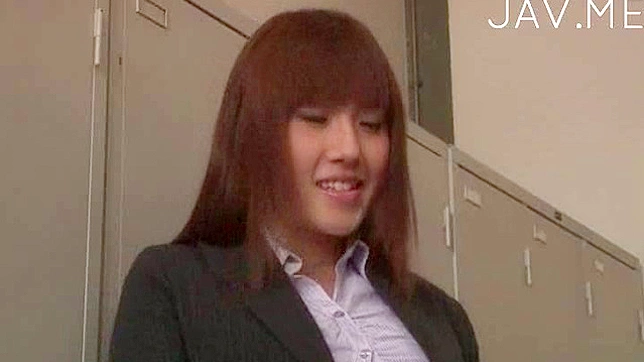 Seductive Hot Asian Ass Takes Big Throbing Dong For Deep Cumshots