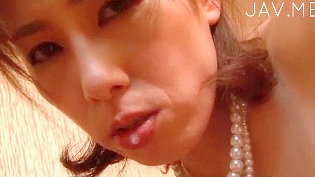 Sizzling Japanese Temptress Gives Double Blowjob With Her Huge Mouth